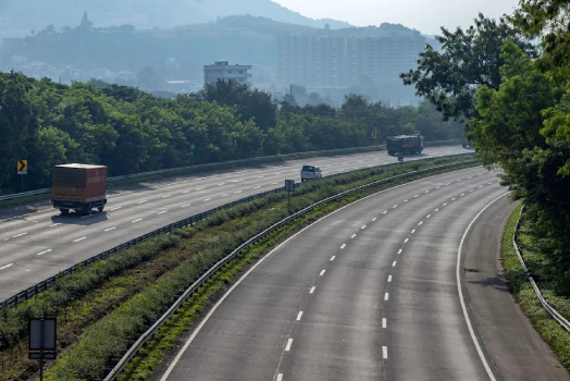 6 Lane Under Construction Pune - Dighi Port National Highway
